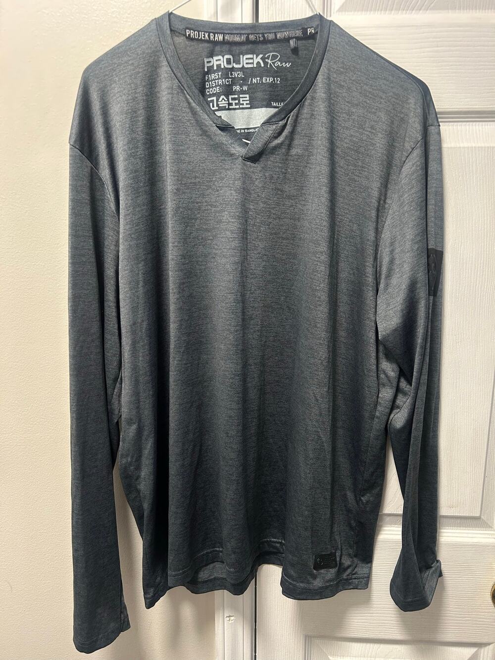 Gray Projek Raw long sleeve shirt in a L #projekraw #athletic